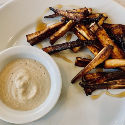 Horseradish garlic cashew dipping sauce