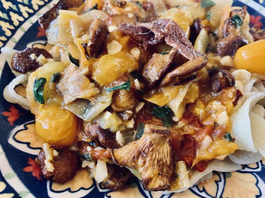 Chanterelles with Anchovy Sauce